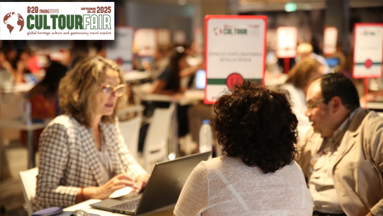 Participantes de CULTOURFAIR 2025 durante una de las actividades celebradas en Sevilla.