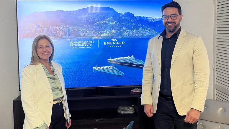 Flavio Policarpo, director de Ventas para Latinoamérica de Scenic Luxury Cruises; Claudia Lamesa de Gorostiaga, Sales Manager de Roca Transport System.