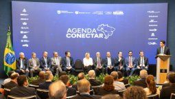 Imagen del lanzamiento de la Agenda Conectar, en el Palacio Planalto de Brasil.