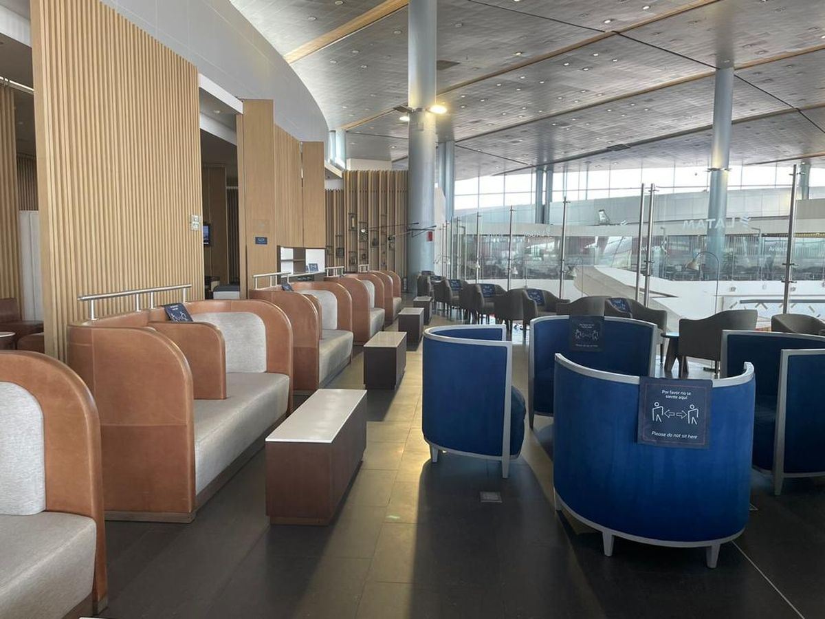Sala VIP de Latam Colombia en el Aeropuerto El Dorado.