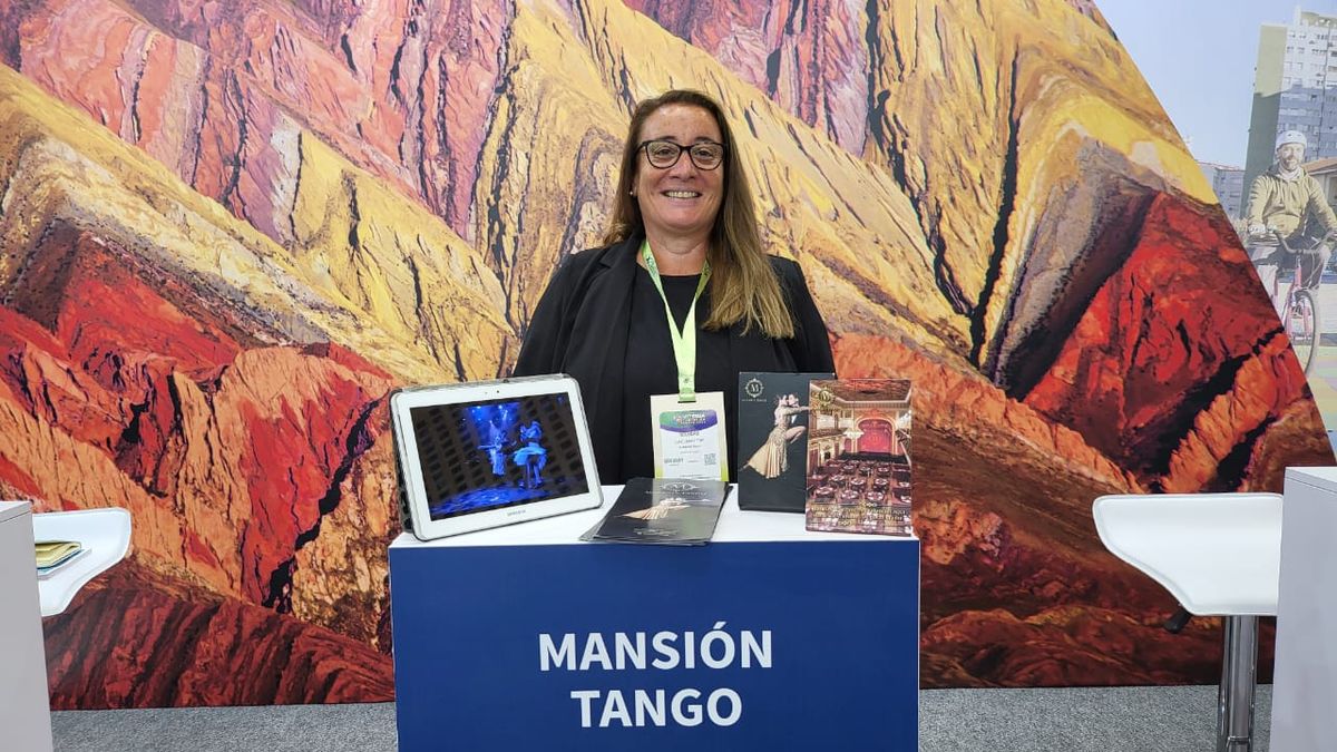 Soledad Giacomantone, responsable de Ventas y Marketing de Mansión Tango en la Vitrina Turística Anato.