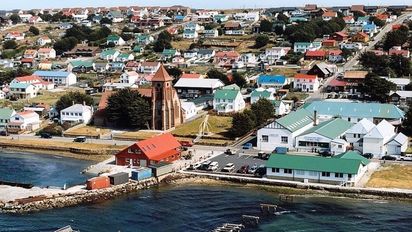 Islas Malvinas: la Justicia porteña sanciona a una agencia de viajes por publicitarlas como británicas. &nbsp;