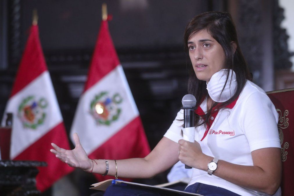 María Antonieta Alva, ministra de Economía, anunció el reglamento. - Ladevi Medios y Soluciones María Antonieta Alva, ministra de Economía, anunció el reglamento.
