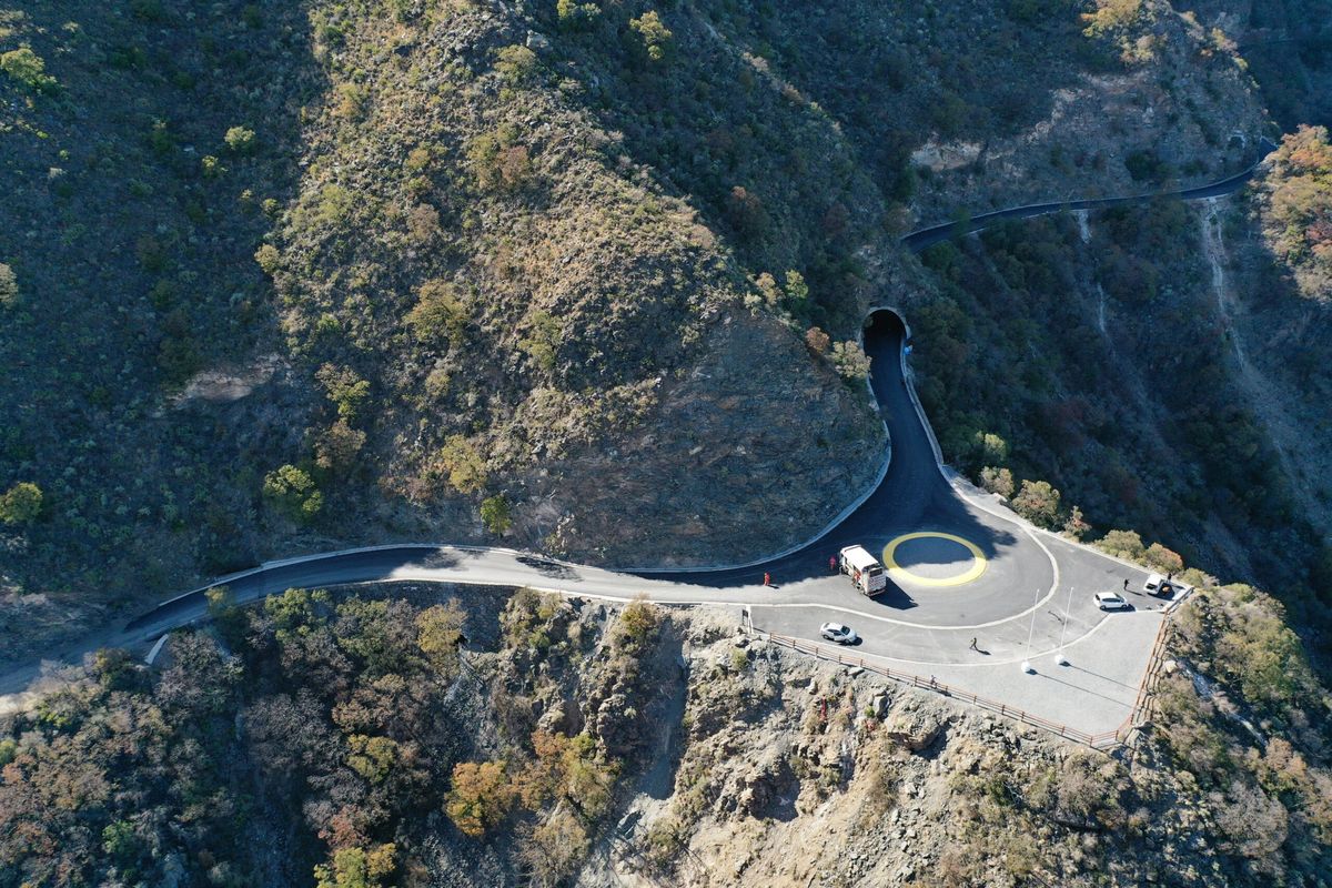 Escapadas en Córdoba: descubrí este espectacular rincón de córdoba que te llevará a pasear entre cinco túneles volcanes cerros y mucho más.