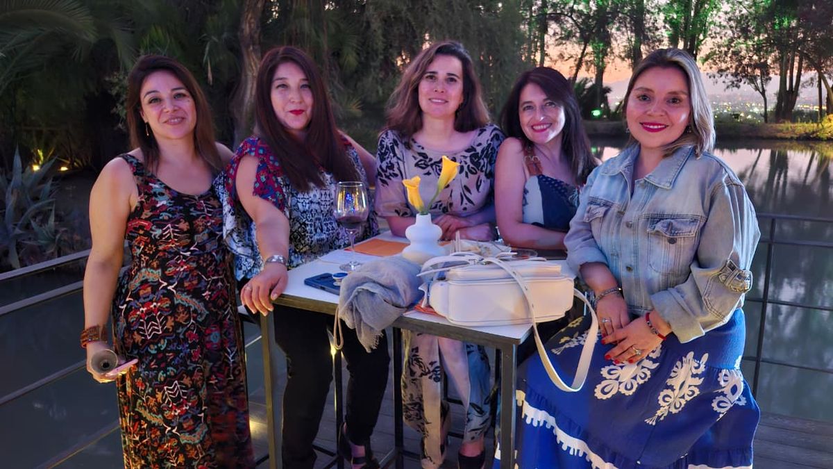 Asistentes del Sunset Party de Pacific Reps. 