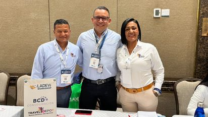 Oscar Becerra y Patricia Parra de Travel Depot y Armando Aguilar de BCD.