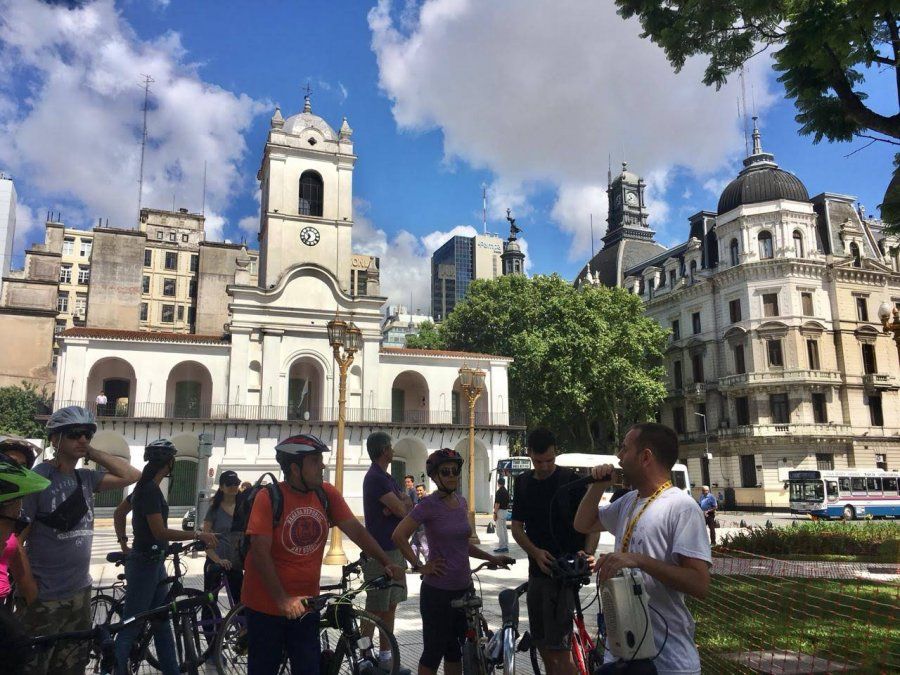 Los profesionales celebraron el Día Nacional del Guía de Turismo reclamando mayores asistencias y reconocimiento a su rol.