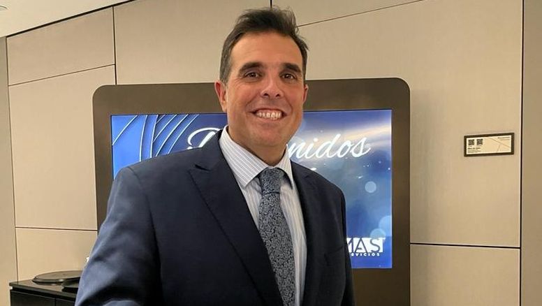 Platinum Travel se especializa en viajes de lujo y experiencias a la medida.