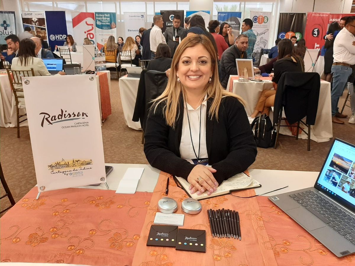 Angélica Daza, directora comercial de Hotel Radisson Cartagena, expuso las bondades de la propiedad en los Workshops de Ladevi. - Ladevi Medios y Soluciones Angélica Daza, directora comercial de Hotel Radisson Cartagena, expuso las bondades de la propiedad en los Workshops de Ladevi.