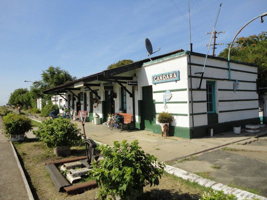 Escapadas en Buenos Aires: la estación de trenes de Gándara, inaugurada el 14 de diciembre de 1865, se conserva en muy buenas condiciones.