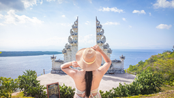Descubre los encantos de Bali en tus vacaciones por Asia.