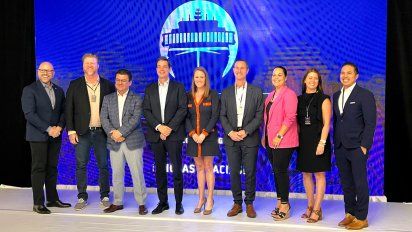 Los directivos de Royal Caribbean durante el evento de premiación.