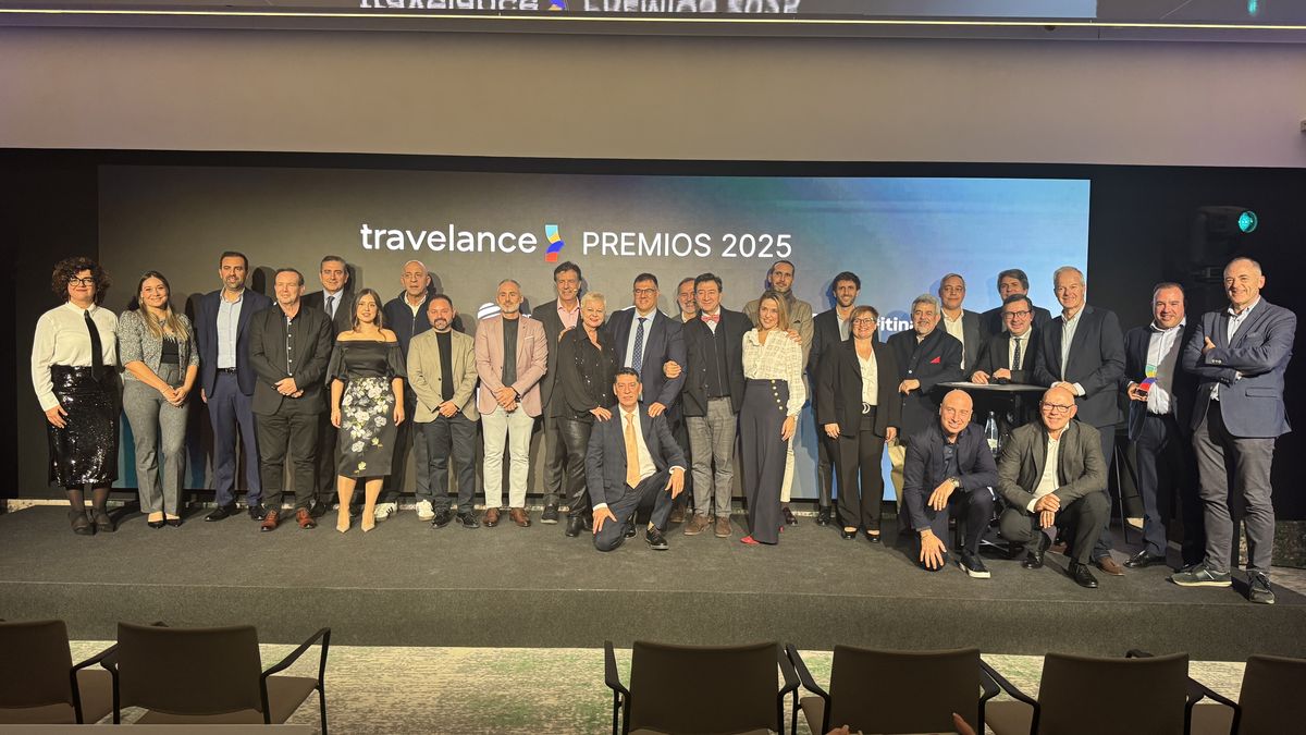 Miembros de Travelance durante los premios 2025 del hub.