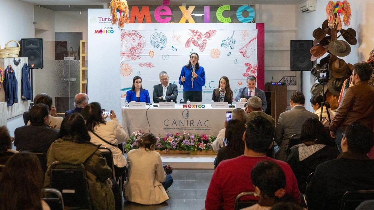 La titular de Sectur se dirigió a medios de comunicación para destacar el papel del turismo gastronómico.