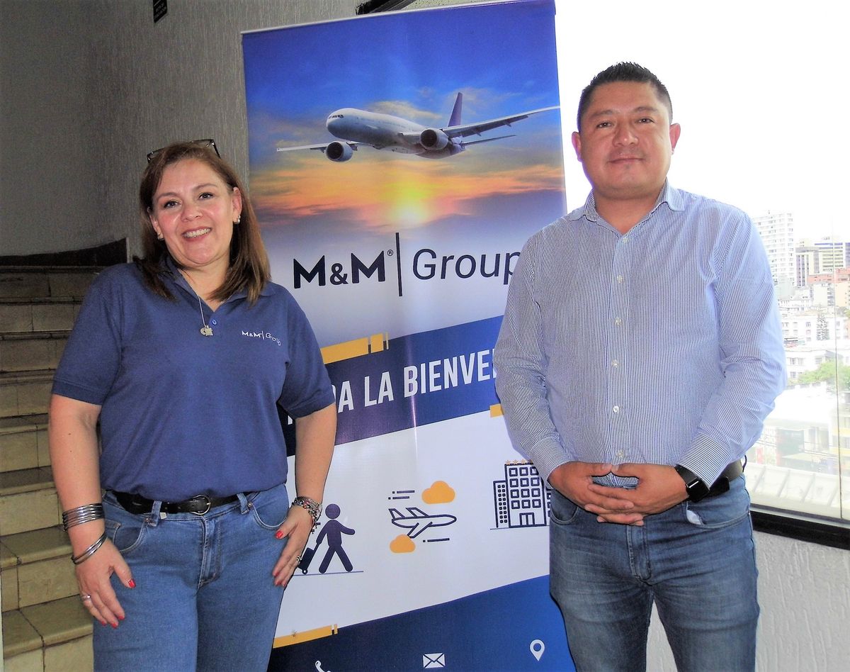 Paulina Freire y Edison Ramos de M&M Group.