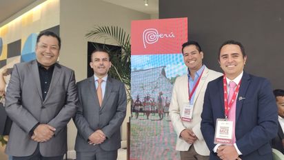 Max Rodríguez, director de PromPerú en México; Farit Docarmo, Cónsul del Perú en México; Ricardo García, ejecutivo de PromPerú; y Renzo Benavente, especialista en Turismo.