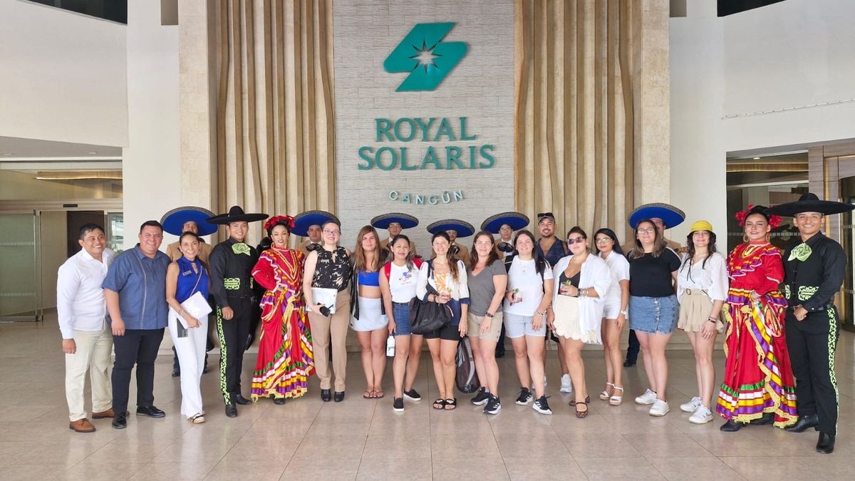 Promovere: fam en Cancún junto a Hoteles Solaris.