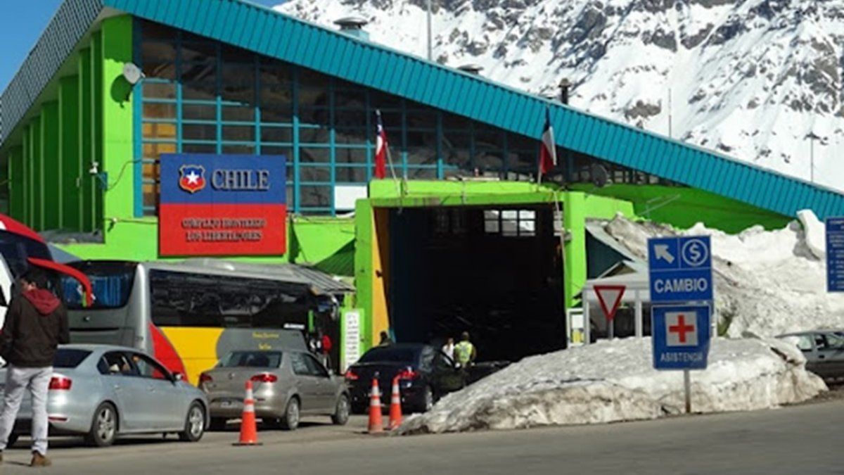 Chile abre fronteras terrestres