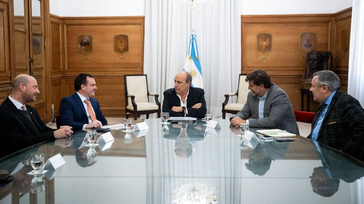 Fernando Joselevich (Costa Cruceros), Juan Pablo Maglier (CLIA Argentina), Guillermo Francos (Jefatura de Gabinete de la Nación), Javier Massignani (MSC) y Alejandro López (MSC).