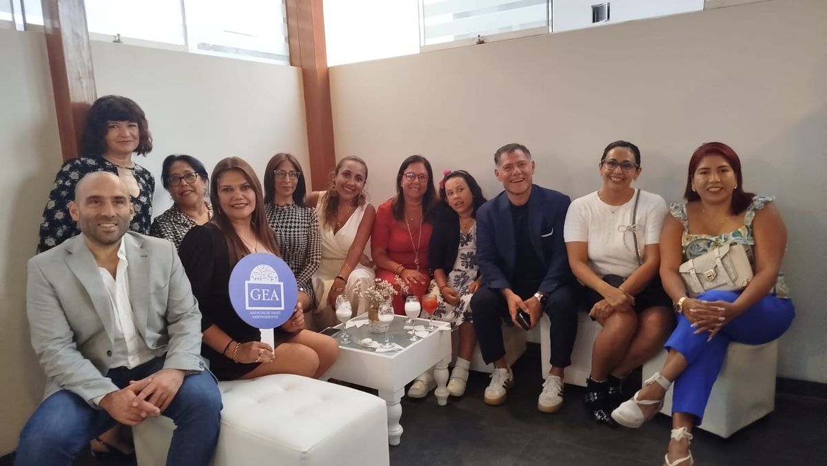 Operadores y agencias reunidas en el evento de Grupo GEA Per&uacute;.