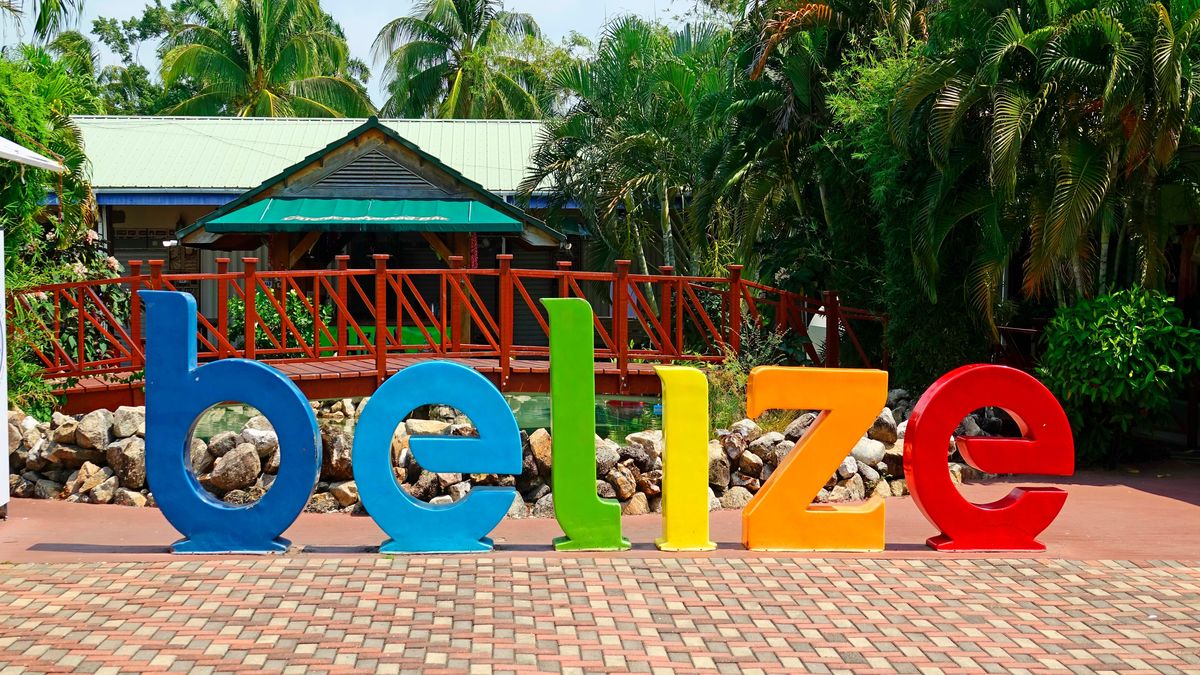 Belice, un destino caribeño donde conviven playas paradisíacas, ruinas mayas y aventuras únicas en medio de la naturaleza.