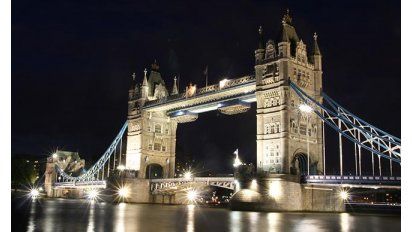 Alentando a Los Pumas en Londres