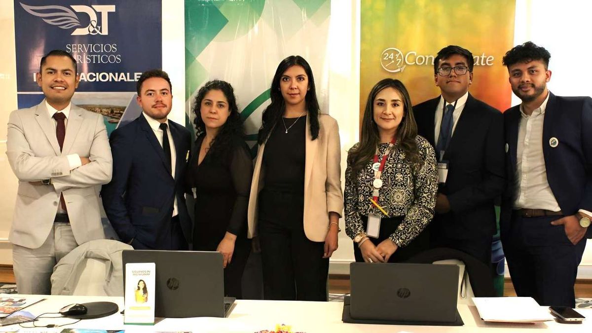 Equipo de Grupo Turístico GTT en el Ladevi Workshop en Quito, encabezado por Jorge Sánchez, gerente Región Sierra (izq.).