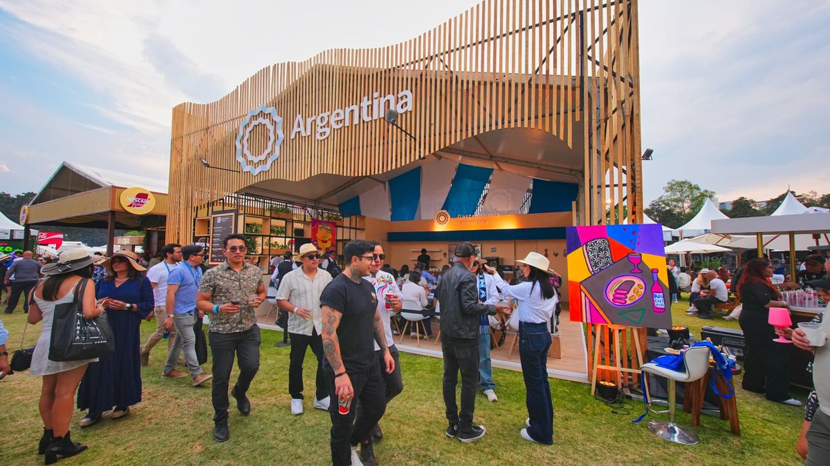 La delegación argentina llevó chefs, vinos y experiencias a México para posicionar la gastronomía como motor del turismo internacional.