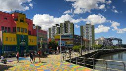 Verano en Buenos Aires: La Boca tiene variadas propuestas para turistas y locales.