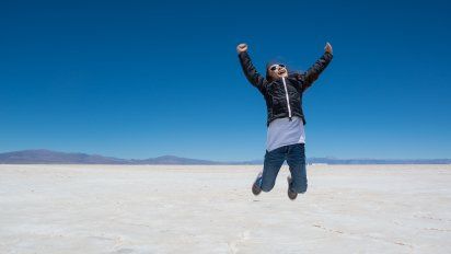 Vacaciones de invierno en Salta: te compartimos detalles de cómo es la excursión a las famosas Salinas Grandes en el norte argentino.