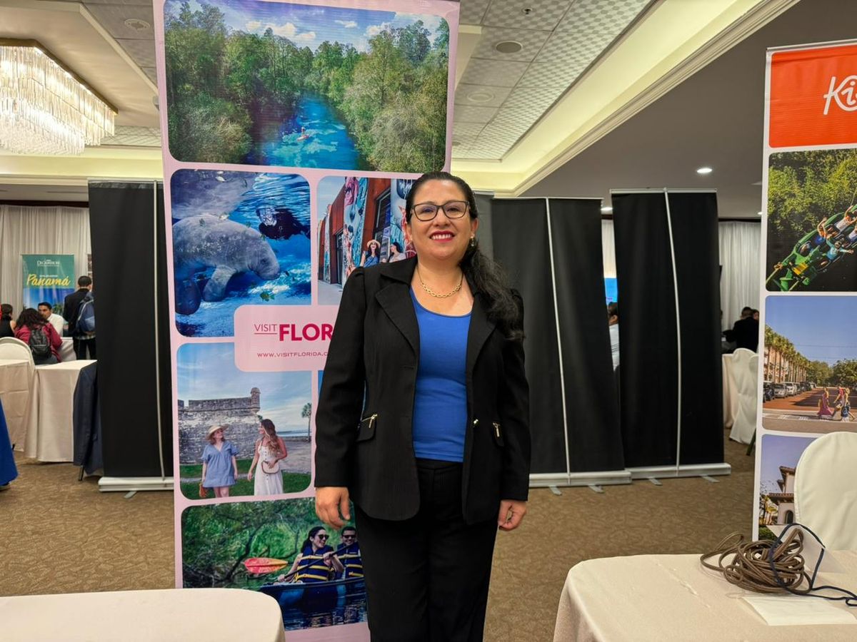 María Alexandra Ordóñez, gerente de cuentas de Visit Florida. - Ladevi Medios y Soluciones María Alexandra Ordóñez, gerente de cuentas de Visit Florida.