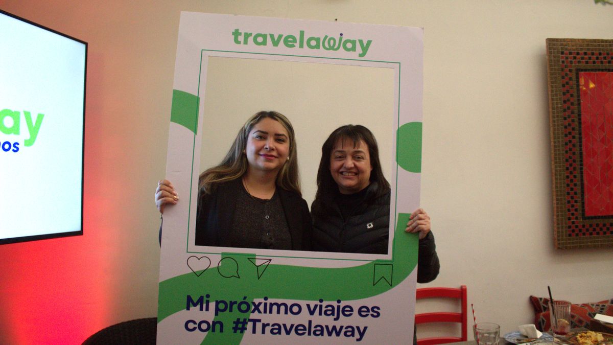 Agentes de viajes en el lanzamiento de la programación por Turquía de Travelaway.