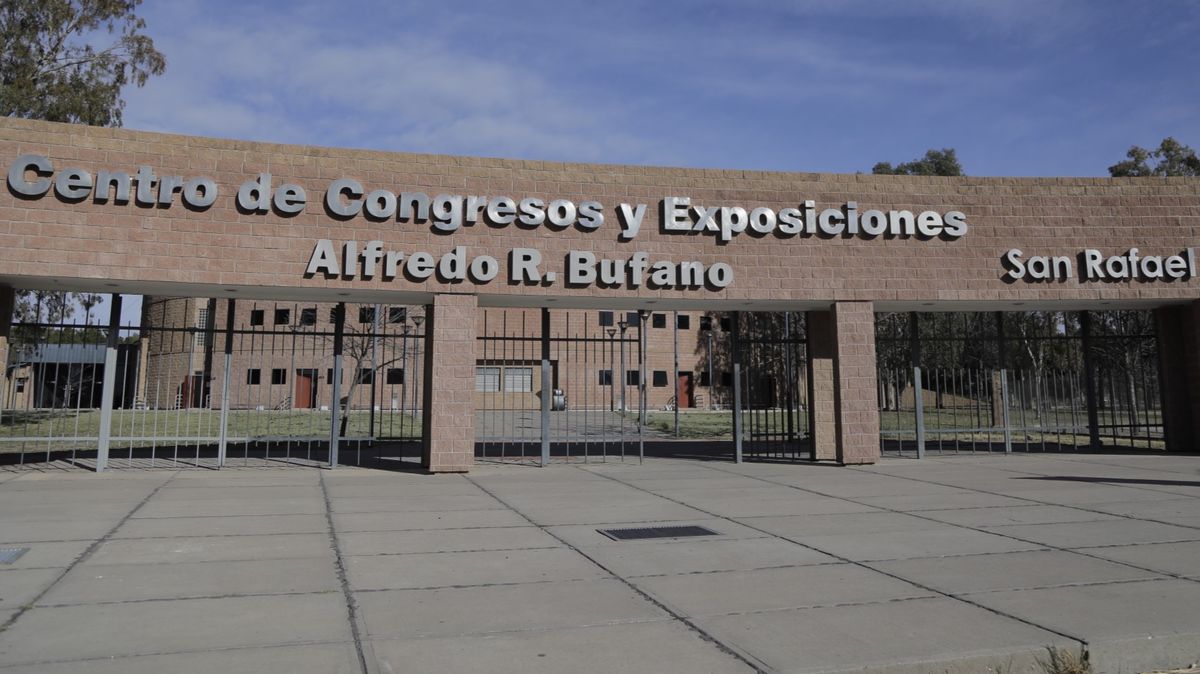 El Centro de Congresos y exposiciones en San Rafael, Mendoza.