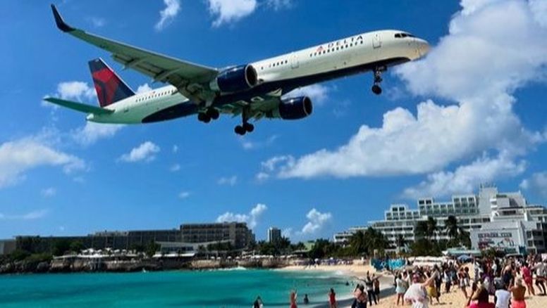 El Aeropuerto Internacional Princesa Juliana de Saint-Martin.