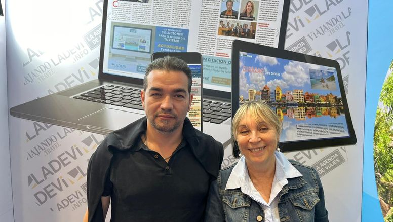 Ulkem Zeybek, gerente general de Exodus Turkey; y Elena Levy, gerente de Ventas para América Latina.