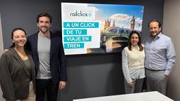 Eduard Martínes, director de RailClick, junto a el equipo de Sales Internacional.