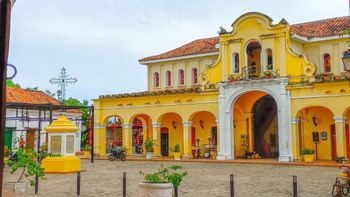 Córdoba, en el Caribe colombiano, sorprende con su mezcla de playas, ríos, pueblos tradicionales y paisajes bioculturales que enamoran a cualquier viajero.