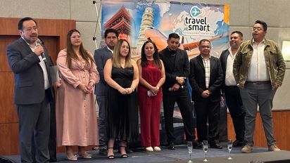 El equipo comercial de Travel Smart, encabezado por Alfredo Fuentes, director de la compañía.