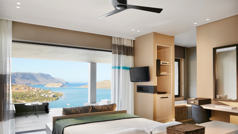 Hilton:&nbsp;para grupos o parejas que buscan más privacidad y relax las opciones de resorts solo para adultos ofrecen balcones privados, villas y suites con acceso a la piscina. &nbsp;