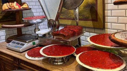 La tarta de praline rose es uno de los emblemas de la gastronomía de Lyon.