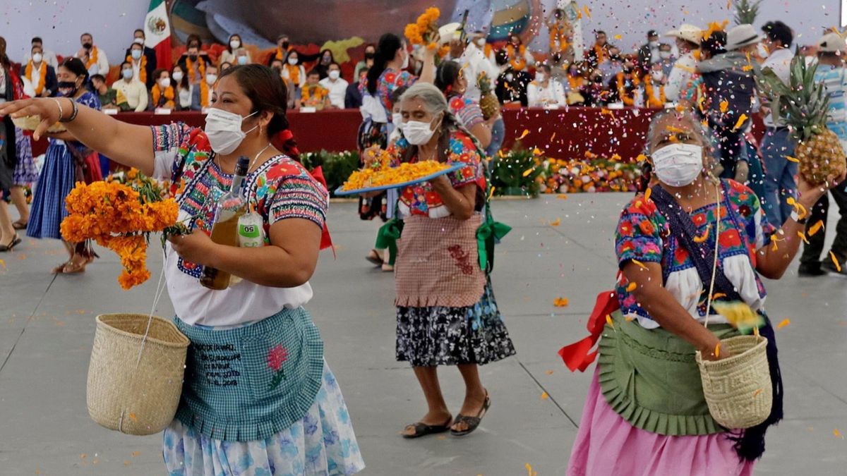Cada otoño, Puebla se convierte en el corazón gastronómico de México con la temporada del mole de caderas, una experiencia que une sabor, cultura y tradición.