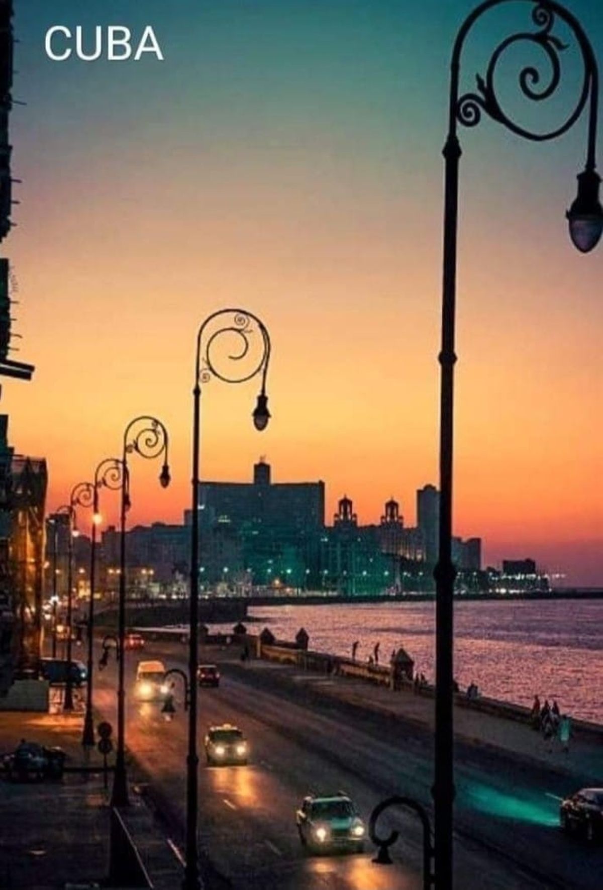 Enjoy Cuba invita a conectar con la mayor de las Antillas desde Cancún a través de los seis vuelos semanales a bordo de la línea aérea mexicana Magnicharters (Boing 737-300 con capacidad para 136 pasajeros).