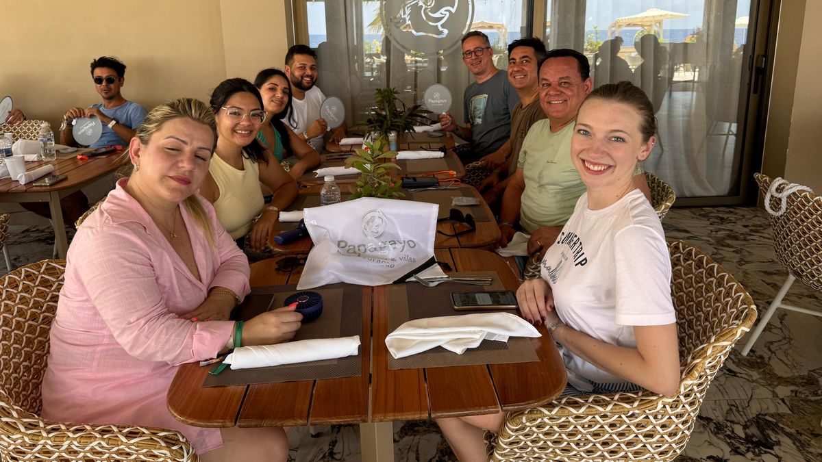 Inspección en Papagayo Beach Hotel & Resort Curazao.