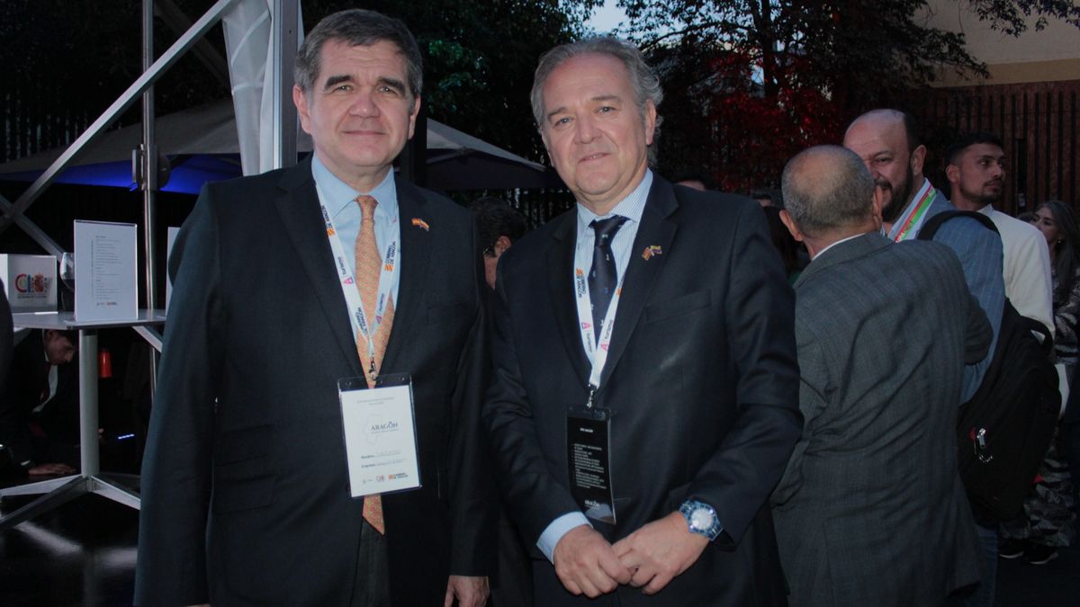Joaquín María de Arístegui Laborde, embajador de España en Colombia y Jorge Moncada, director general de Turismo de Aragón.
