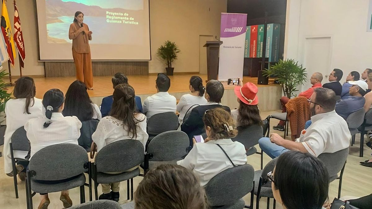 El Ministerio de Turismo ha organizado varios encuentros para socializar el borrador del reglamento para Guías de Turismo. - Ladevi Medios y Soluciones El Ministerio de Turismo ha organizado varios encuentros para socializar el borrador del reglamento para Guías de Turismo.