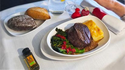 Iberia presentó sus nuevos menús de verano para Business Class