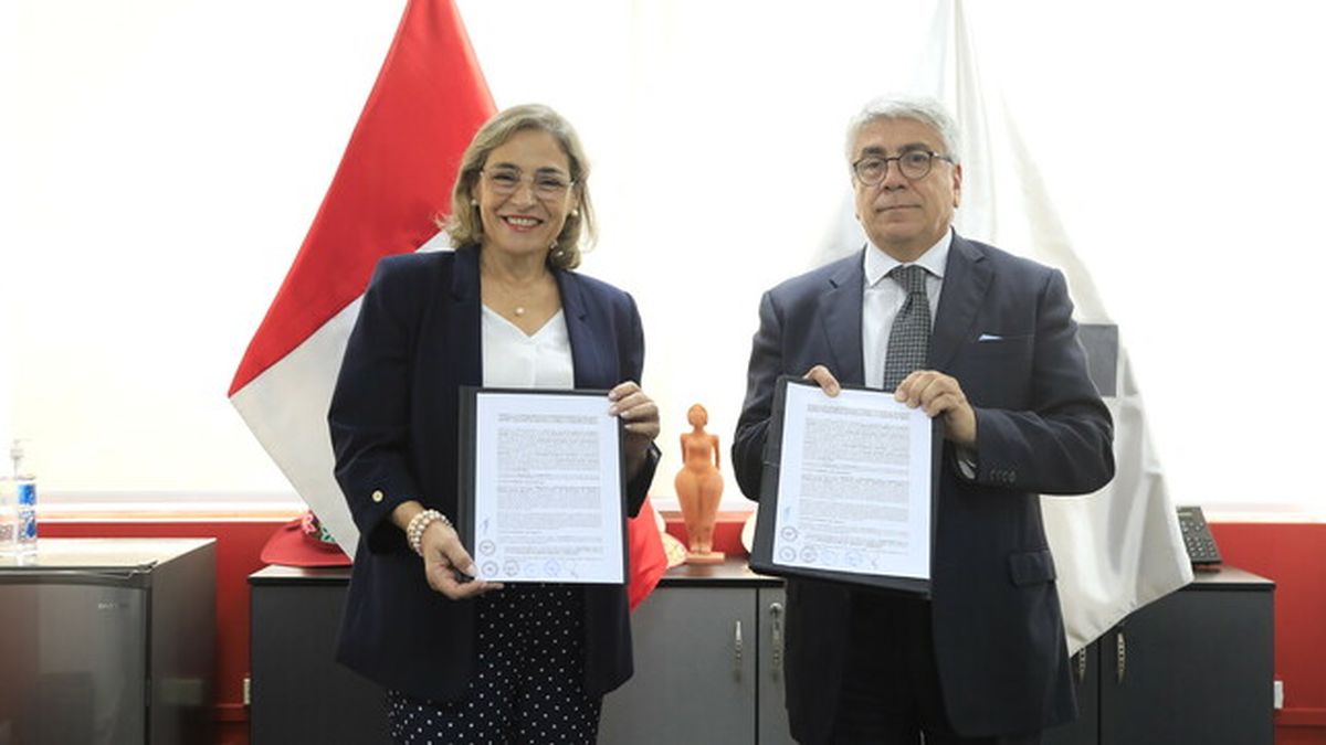 Madeleine Burns, viceministra de Turismo del Mincetur; y Rubén Neyra, director de Lurawi Perú. - Ladevi Medios y Soluciones Madeleine Burns, viceministra de Turismo del Mincetur; y Rubén Neyra, director de Lurawi Perú.
