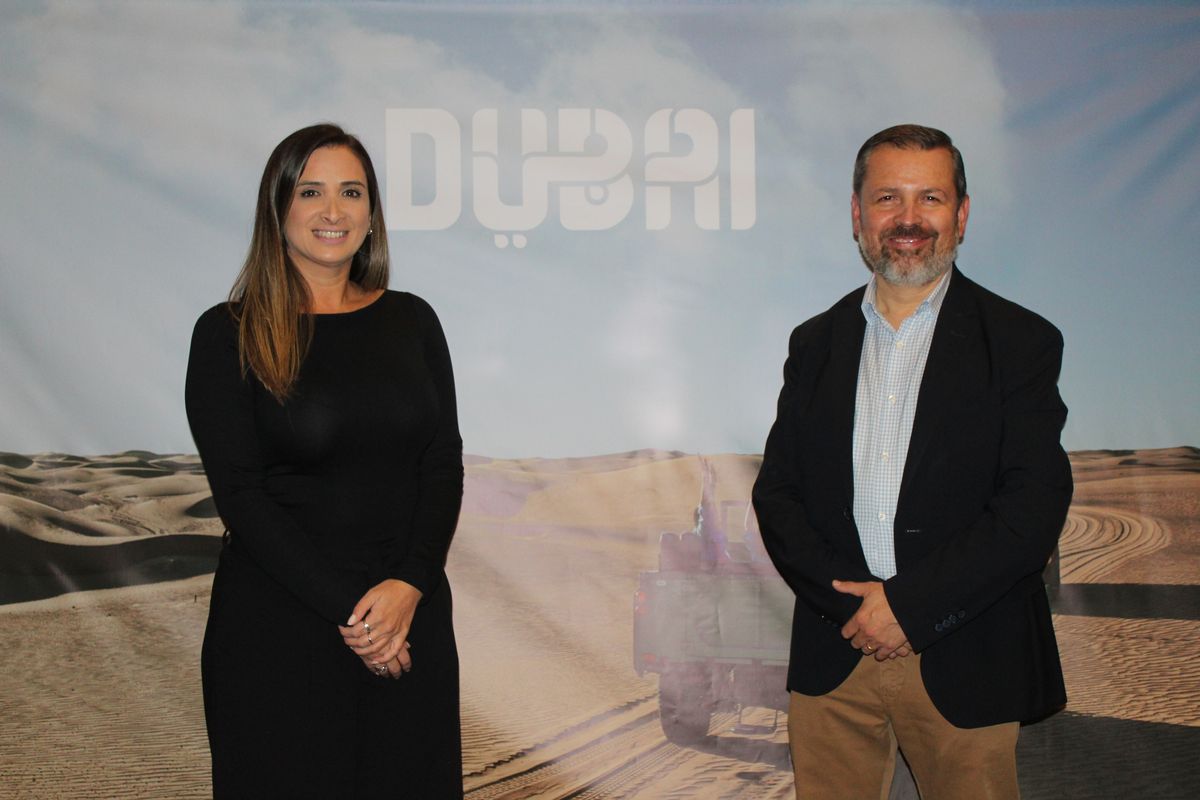 Cibele Moulin, directora de Operaciones Internacionales y Carlos Valbuena, gerente general de Aviareps Colombia.&nbsp;