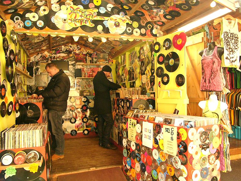 En el famoso Camdem Market se pueden conseguir vinilos de razonable precio y calidad