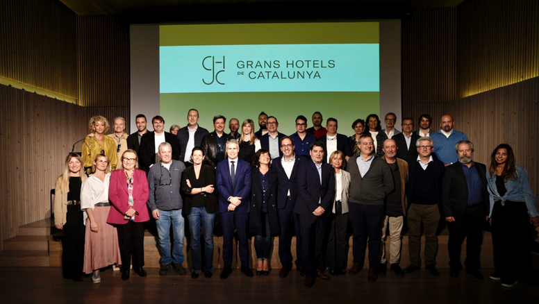 Representantes y propietarios de la alianza, durante la presentación de Grans Hotels de Catalunya.
